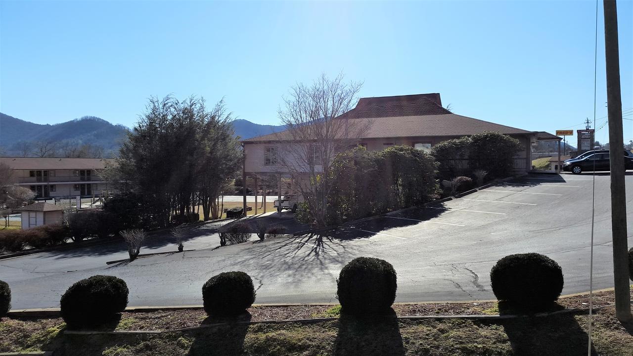 Mountain Valley Inn Dillard Exterior photo